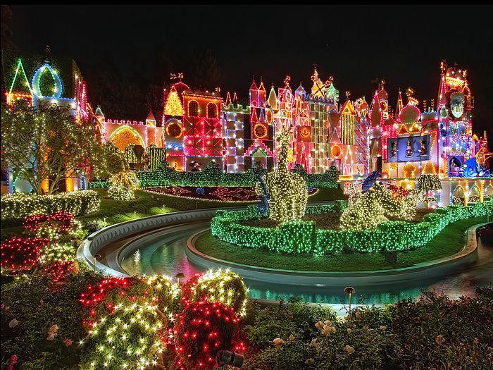 Disneyland Christmas Decorations
