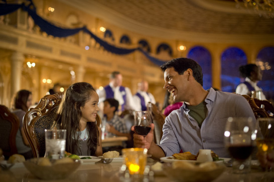 10 Tips for Table Service Dining at Magic Kingdom