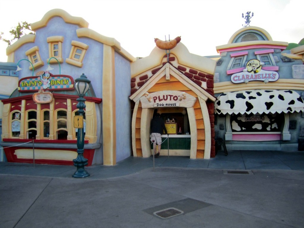 Disneyland Training: Restaurants in Toontown
