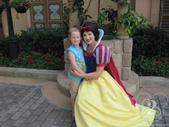 Meet Snow White in Disney World